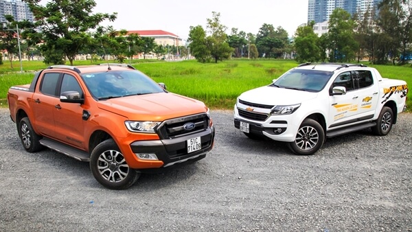 So sánh xe Ford Ranger Wildtrak 2019 mới và Chevrolet Colorado High Country