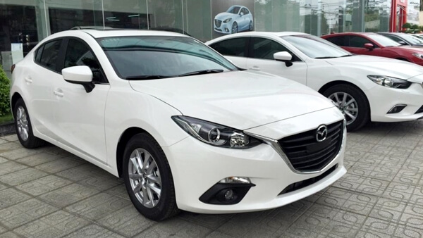 Giá bán xe Mazda 3 cũ bản sedan và hatchback theo từng đời