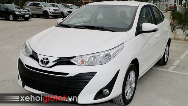 Toyota Vios màu trắng