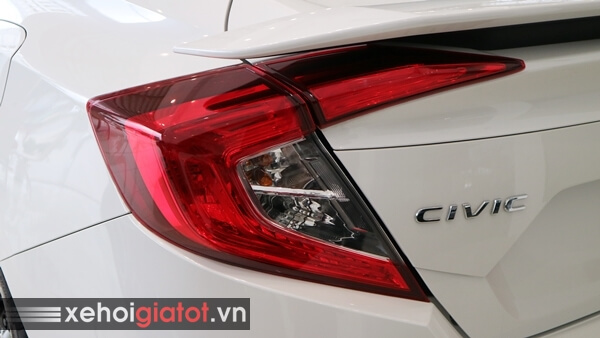 Cụm đèn hậu xe Civic 1.5 RS