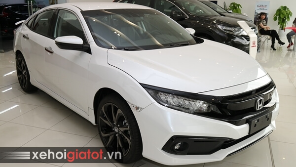 Ngoại thất Civic 1.5 RS