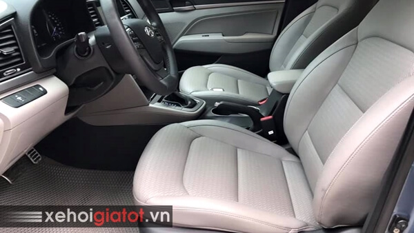Ghế trước xe Hyundai Elantra 2.0 AT 2017 cũ