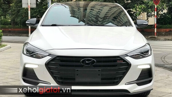 Đầu xe Hyundai Elantra Sport 1.6 Turbo 2018 cũ