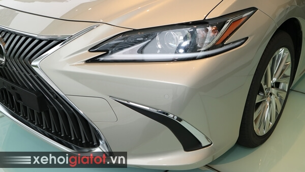 Giá xe LEXUS ES 250 2019 mới lăn bánh chỉ từ 2.751.500.000 VNĐ Giá Xe Lexus Es 250 2019 Mới Lăn Bánh Chỉ Từ 2.751.500.000 Vnđ