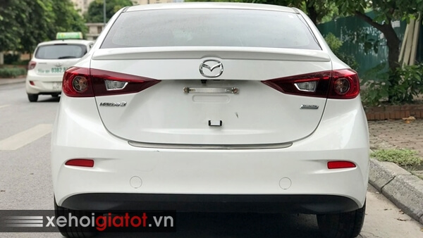 Đuôi sau xe Mazda 3 Sedan 1.5 AT 2018 cũ