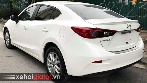 Phần đuôi xe Mazda 3 Sedan 1.5 AT 2018 cũ