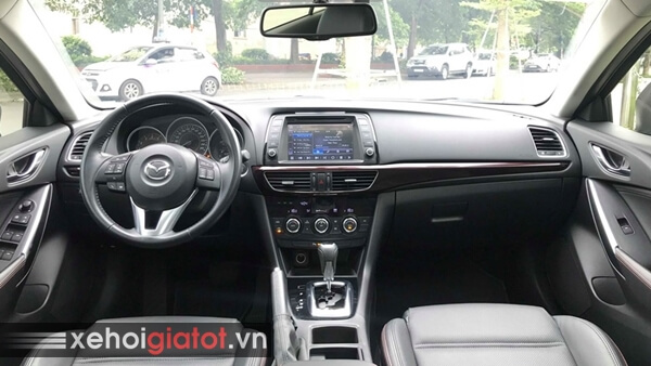 Nội thất xe Mazda 6 2.0 AT 2016 cũ