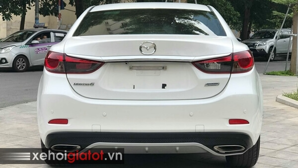 Đuôi sau xe Mazda 6 2.0 AT 2016 cũ