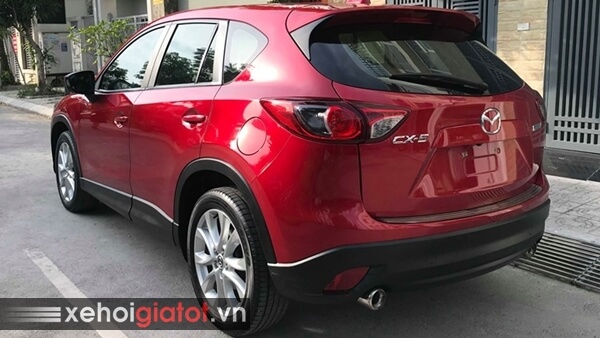 Phần đuôi xe Mazda CX-5 2.0 AT 2015 cũ