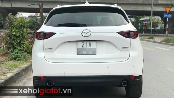Đuôi sau xe Mazda CX-5 2.0 AT 2018 cũ