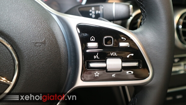 Phím cảm ứng Touch Control của xe Mercedes C200