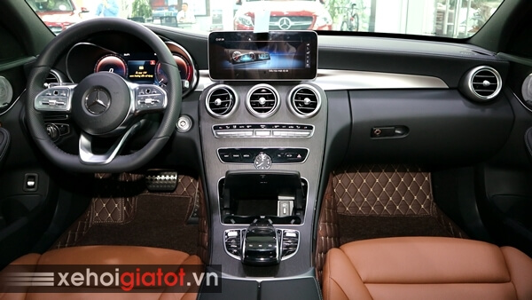 Nội thất xe Mercedes C300 AMG