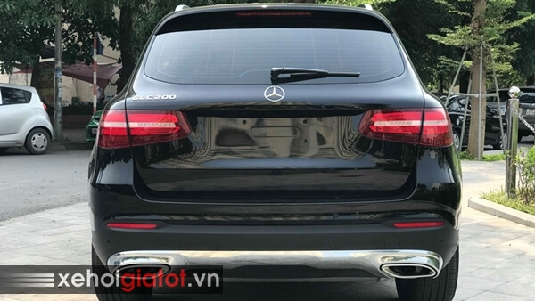 Đuôi sau xe Mercedes GLC 200 2018 cũ