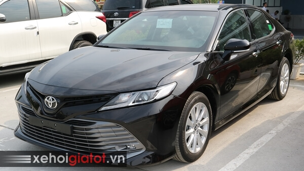 Giá xe Toyota Camry 2.0G 2019 mới lăn bánh từ 1.134.500.000 VNĐ Giá Xe Toyota Camry 2.0G 2019 Mới Lăn Bánh Từ 1.134.500.000 Vnđ