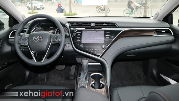 Nội thất xe Camry 2.5Q