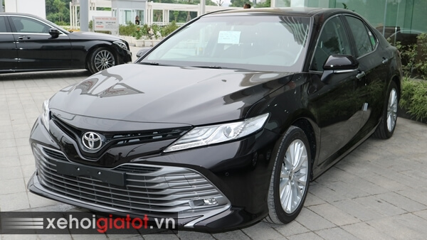 Ngoại thất Camry 2.5Q