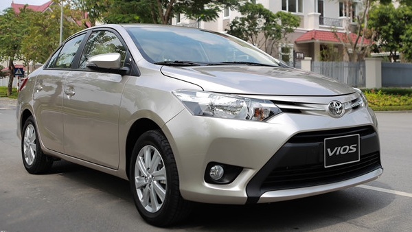 Đánh giá xe Toyota Vios 15 E CVT số tự động vô cấp 2018 mới