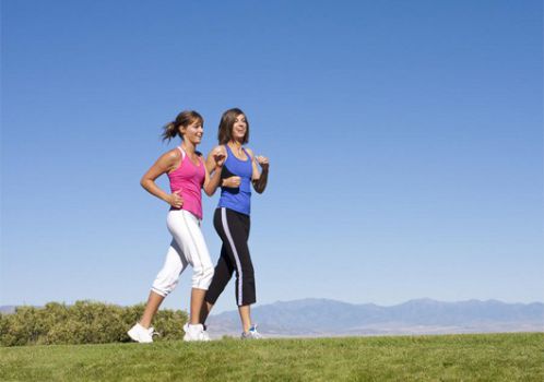 Hướng dẫn chạy bộ giảm cân đúng cách và hiệu quả cho người Mới