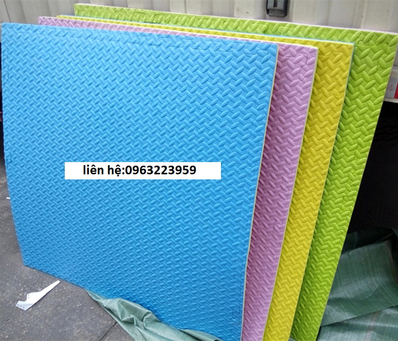 tam-xop-nha-lien-hoan