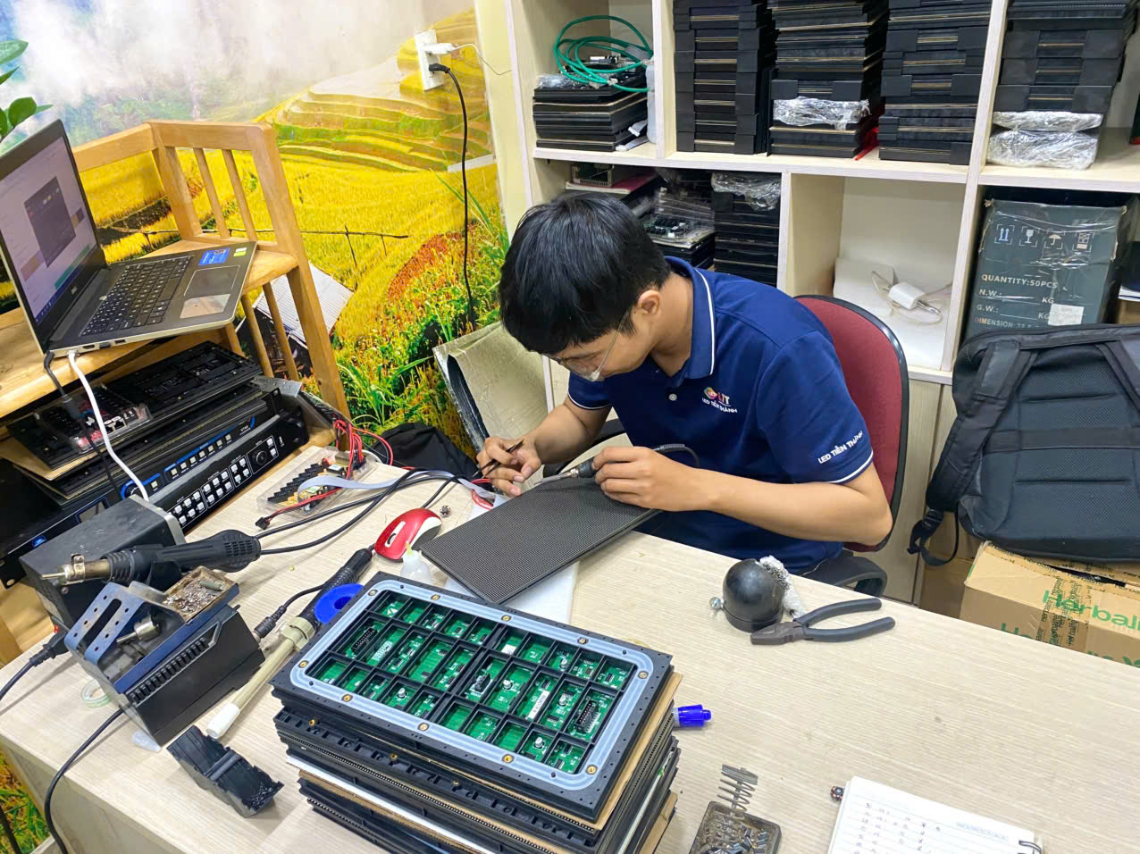 ưu nhược điểm và hướng dẫn sử dụng màn hình led ngoài trời