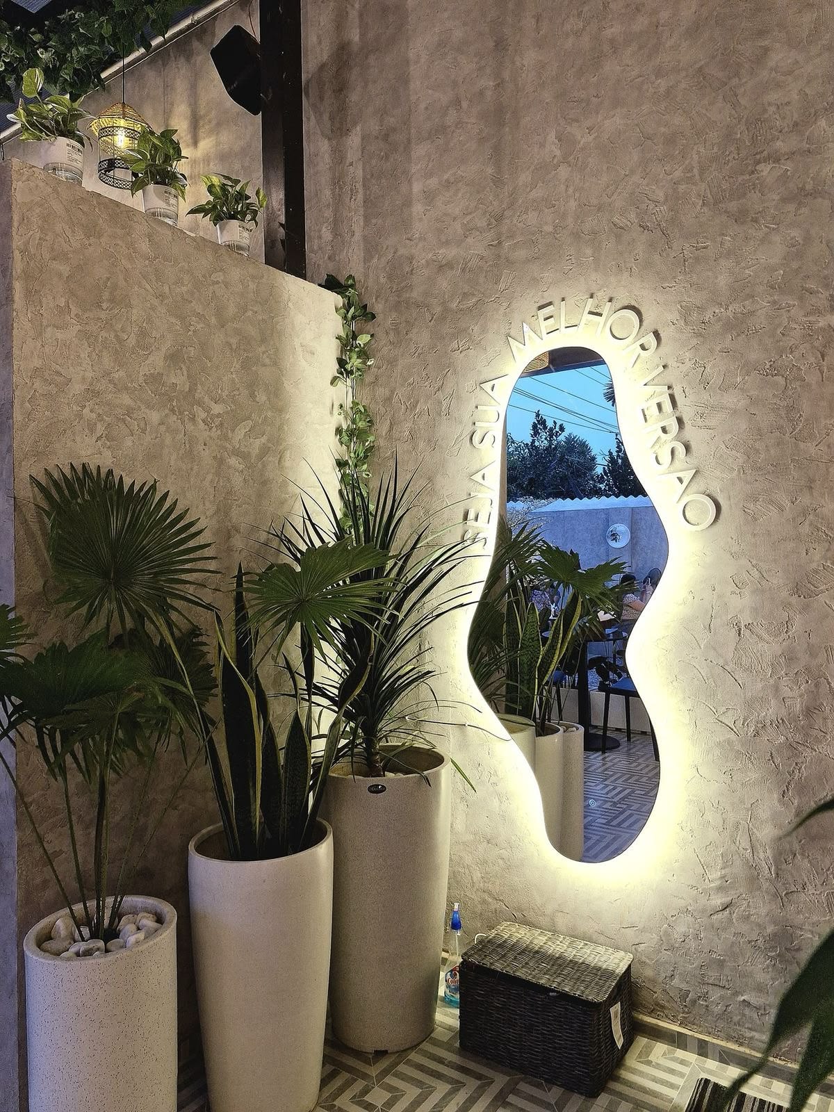 Gương LED decor nghệ thuật đa hình