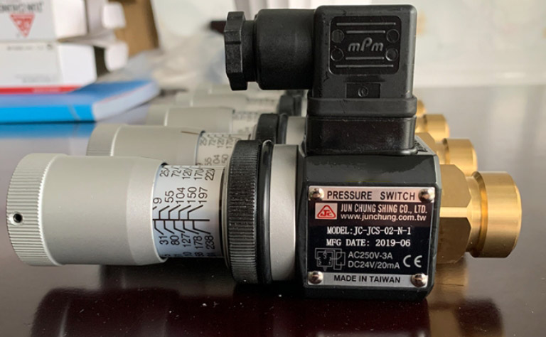 Công tắc áp suất thủy lực - Đo chỉ số chính xác