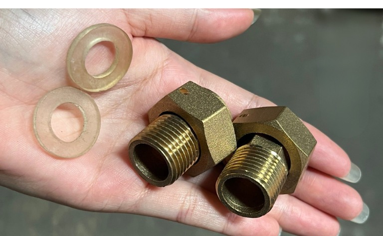 Rắc co đồng hồ nước