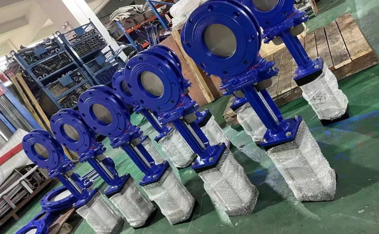 Van cổng dao điều khiển khí nén thân gang