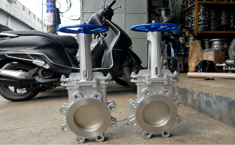 Van cổng dao inox 304