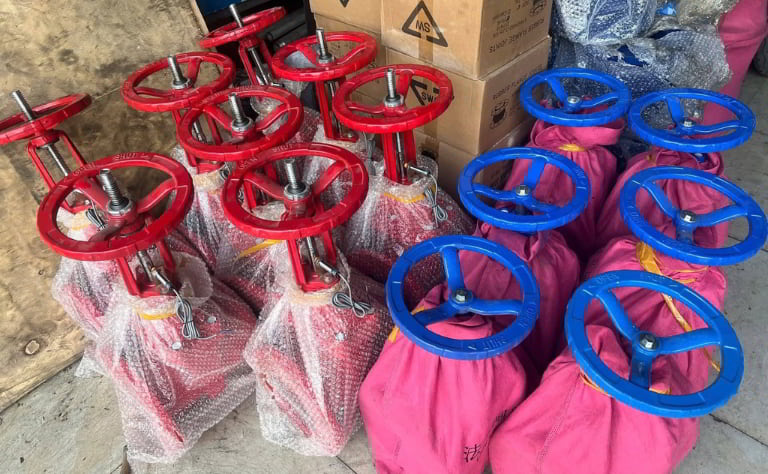 Van cổng ty nổi tín hiệu điện tại kho Van công nghiệp Âu Việt