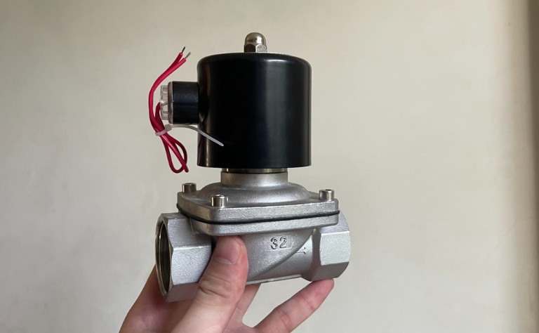 Van điện từ inox