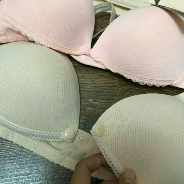 Áo lót ngực cho con bú tiện dụng