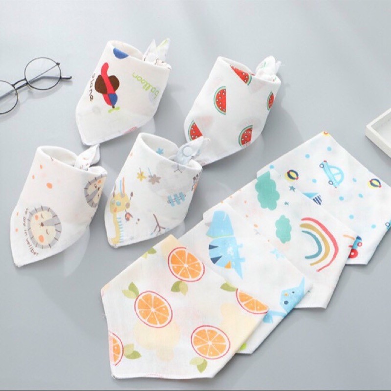 [Set 5c] Khăn yếm vải tam giác có cúc bấm giữ ấm cổ