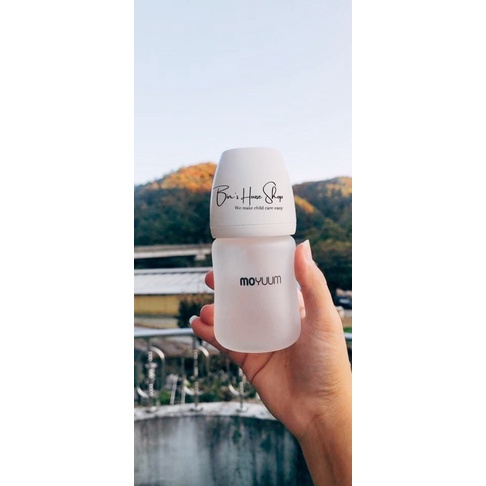 Bình sữa Moyuum thuỷ tinh tráng silicon 150ml/240ml Hàn Quốc