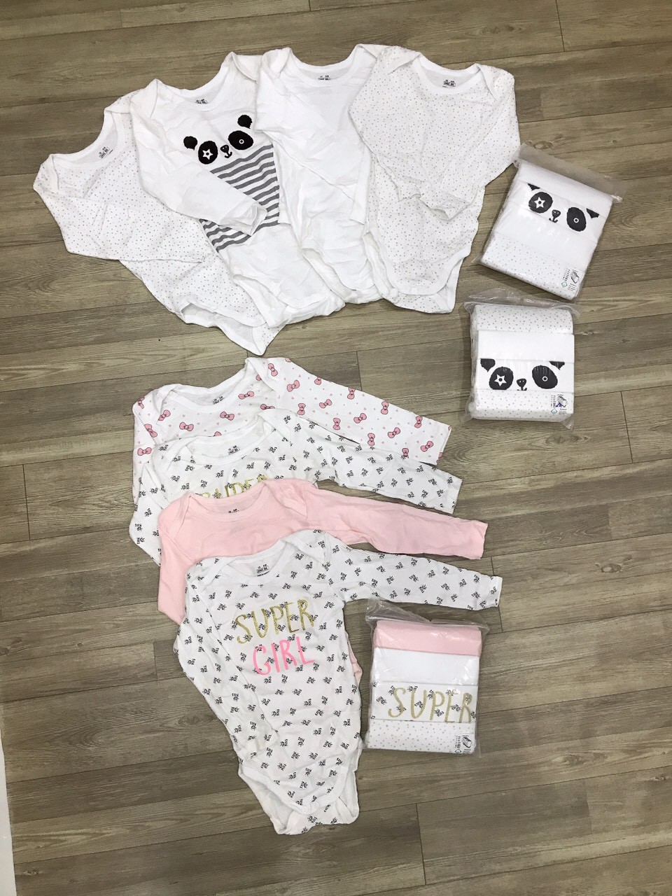 Bodychip, Bodysuit Carter's xuất dư đẹp cho bé trai và gái 0 - 24 tháng tuổi