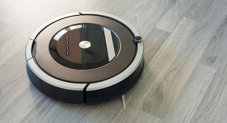 Nhan vien cua hang se thiet lap lan dau Robot ngay tai nha va huong dan ban nhung meo su dung