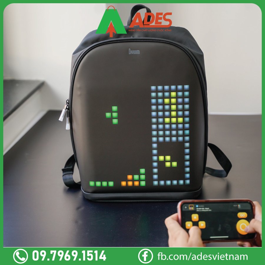 Choi game cung Divoom Pixoo Backpack