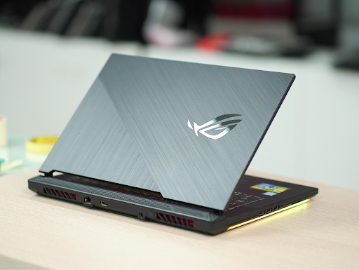 asus-rog-dam-chat-gaming-ham-ho