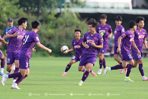 cau-thu-u22-luyen-tap-cho-sea-games-33