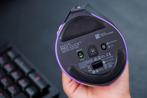 Độ chính xác cao với cảm biến 30K Razer Pro Click V2 Vertical Edition