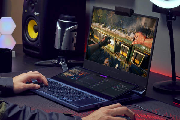 Laptop gaming có cấu hình mạnh mẽ, thiết kế độc đáo