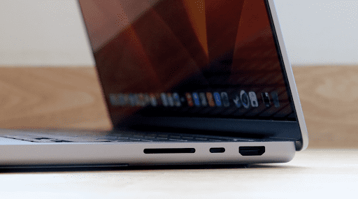 MacBook Pro 14 inch được trang bị thêm cổng HDMI