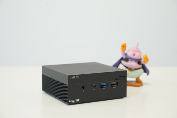 Mini PC Asus cho khả năng xử lý đa phương tiện