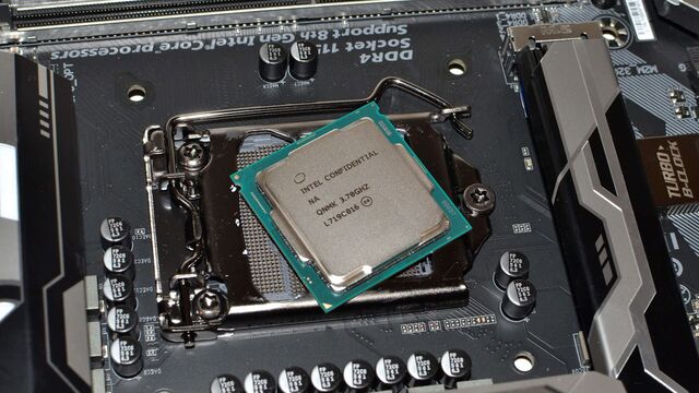 Nên lựa chọn socket mainboard phù hợp với CPU