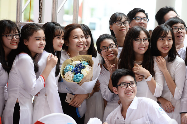 Ngày nhà giáo Việt Nam 20/11 nhằm tôn vinh, tri ân đến thầy cô giáo
