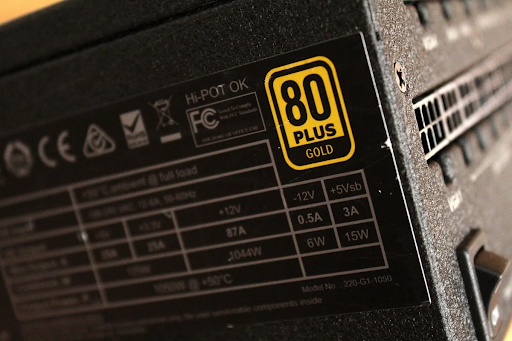PSU hoạt động bằng cách chuyển đổi dòng điện