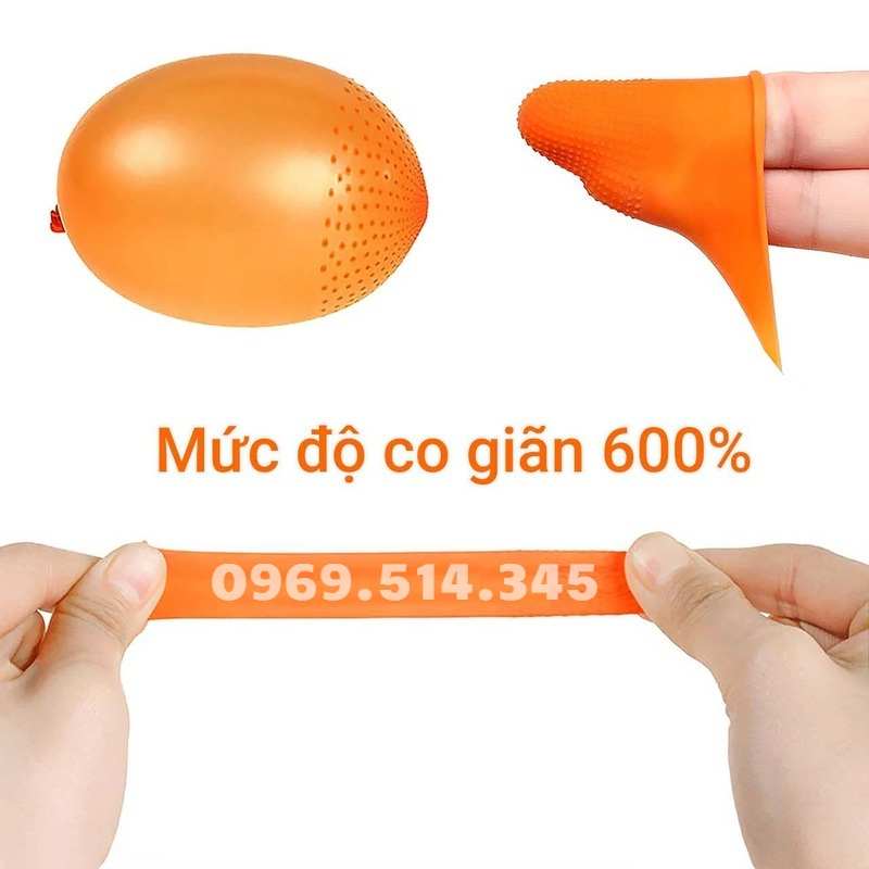 Ảnh thực tế: Mức độ co giãn của sp, bề mặt có hạt cao su, tăng độ linh hoạt khi sử dụng.