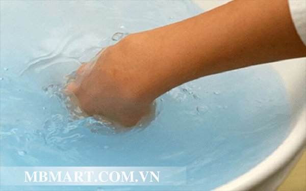 Nước giặt Dnee cho be trên 2 tuổi