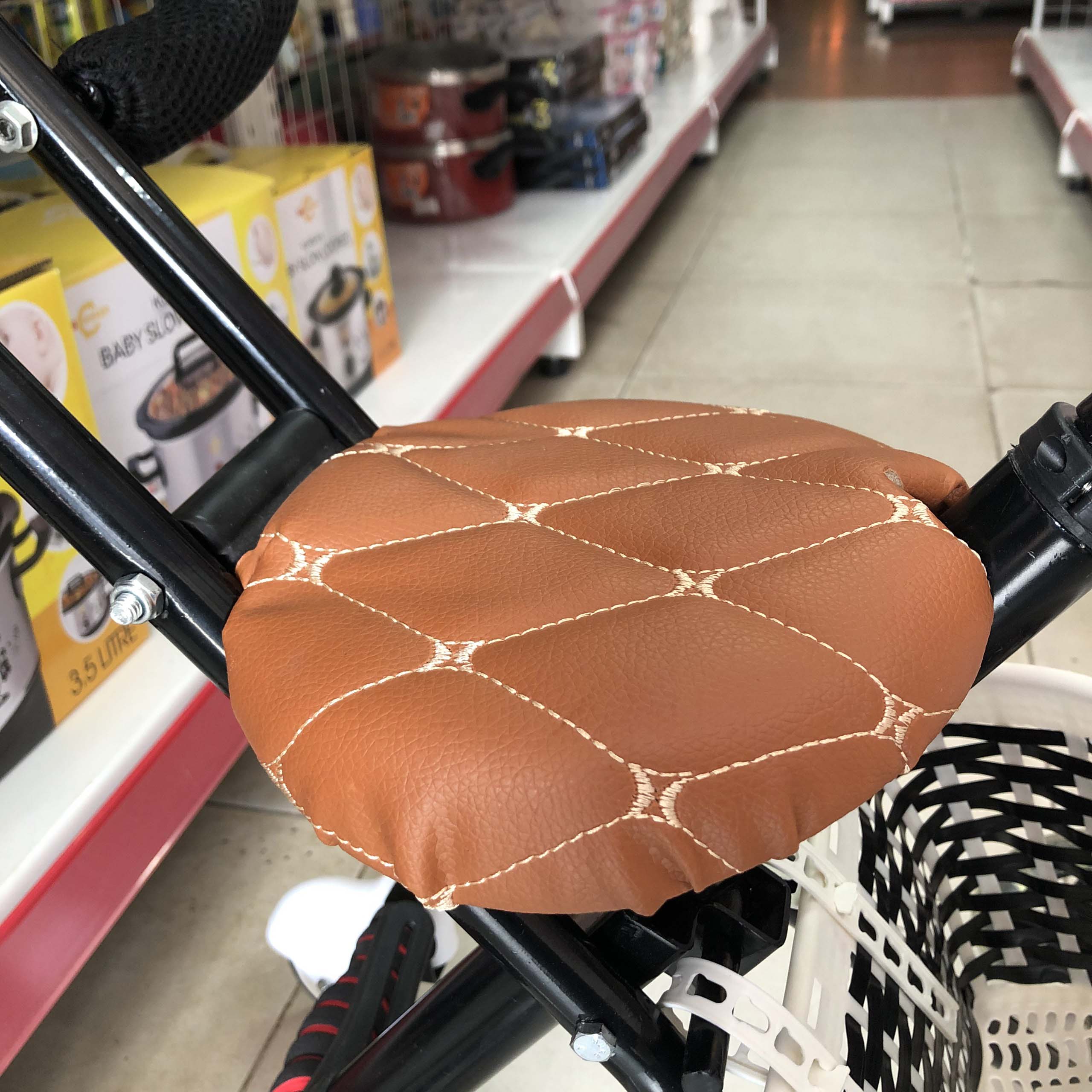 Yên xe đẩy 5 bánh gấp gọn tay cong