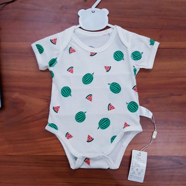 body cộc tay sát đũng
